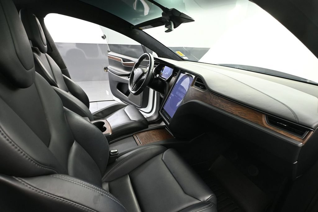 Used 2018 Tesla Model X 100D AWD/4WD image 38