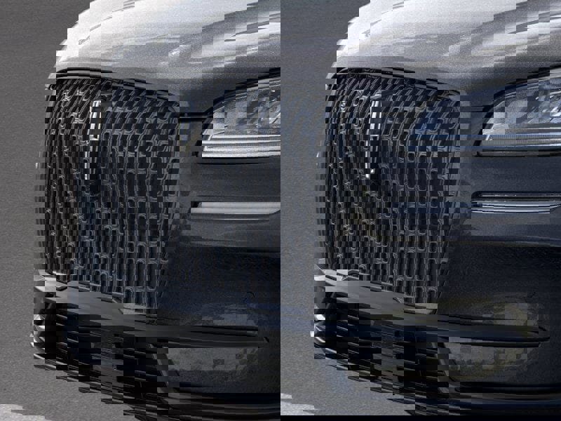 Used 2026 Lincoln Corsair Premiere image 17