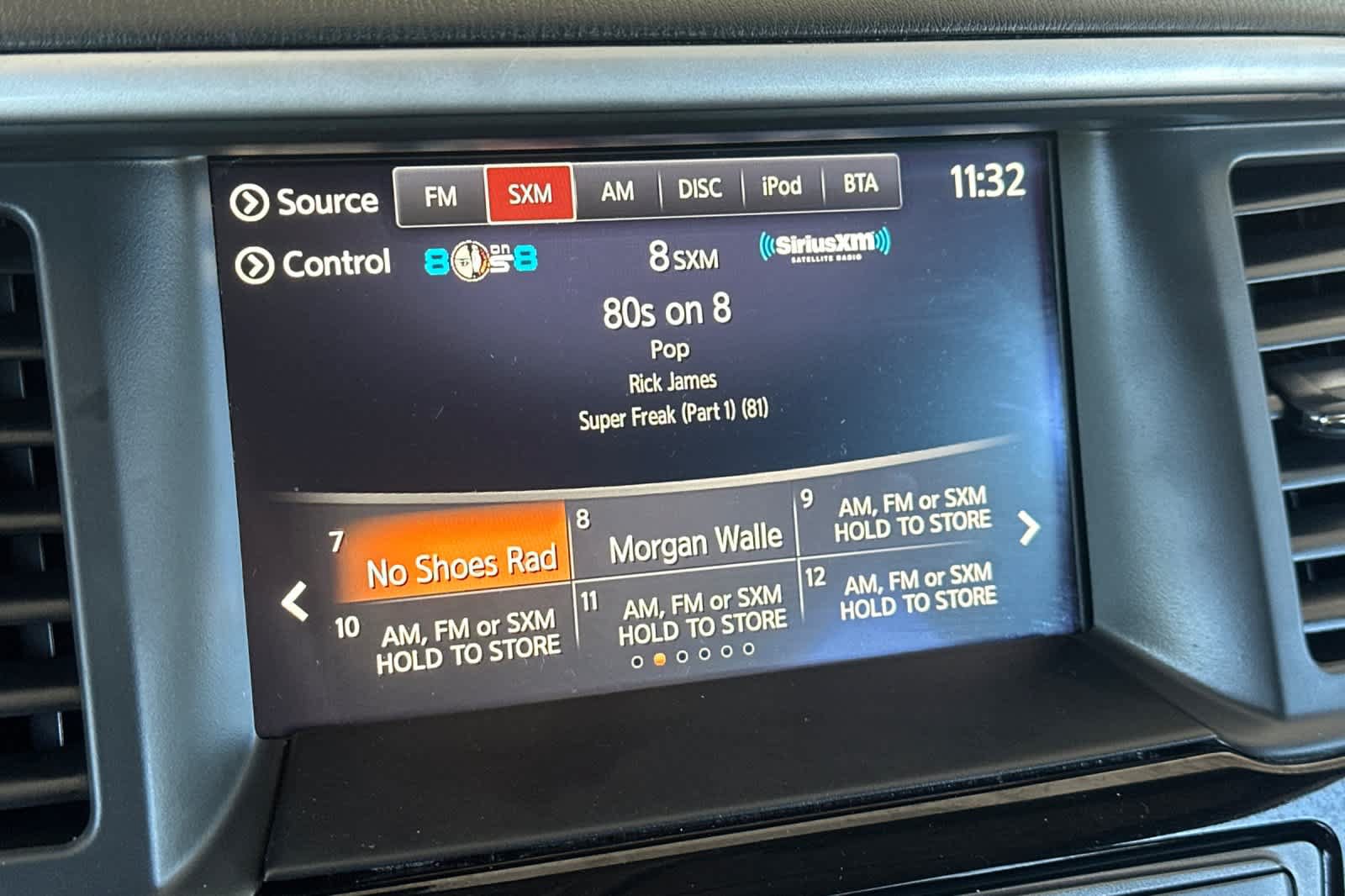 Used 2020 Nissan Pathfinder S AWD/4WD image 19
