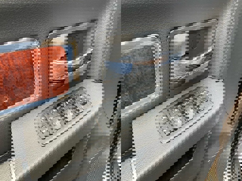 Used 2010 Dodge Ram 2500 Truck Laramie image 15