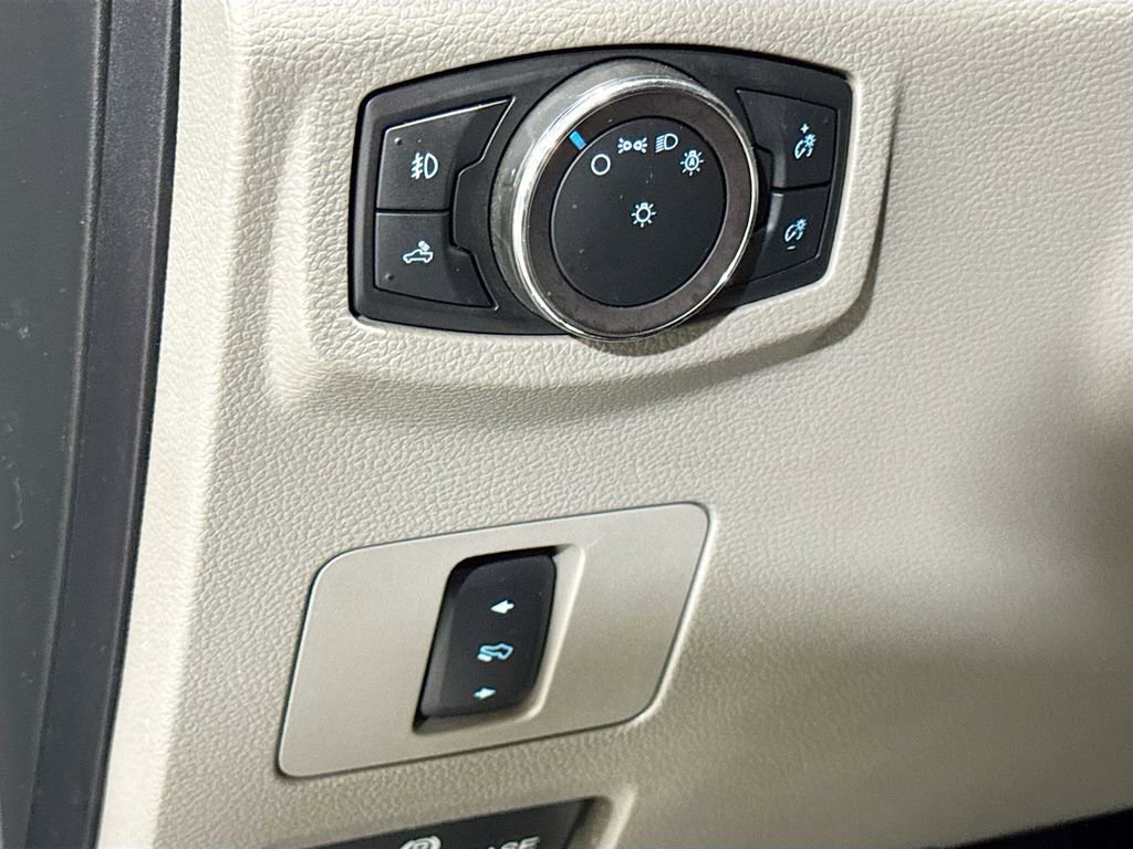 Used 2019 Ford F250 XLT w/ XLT Value Package image 24
