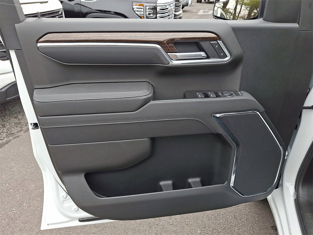 New 2026 GMC Sierra 1500 Elevation image 9