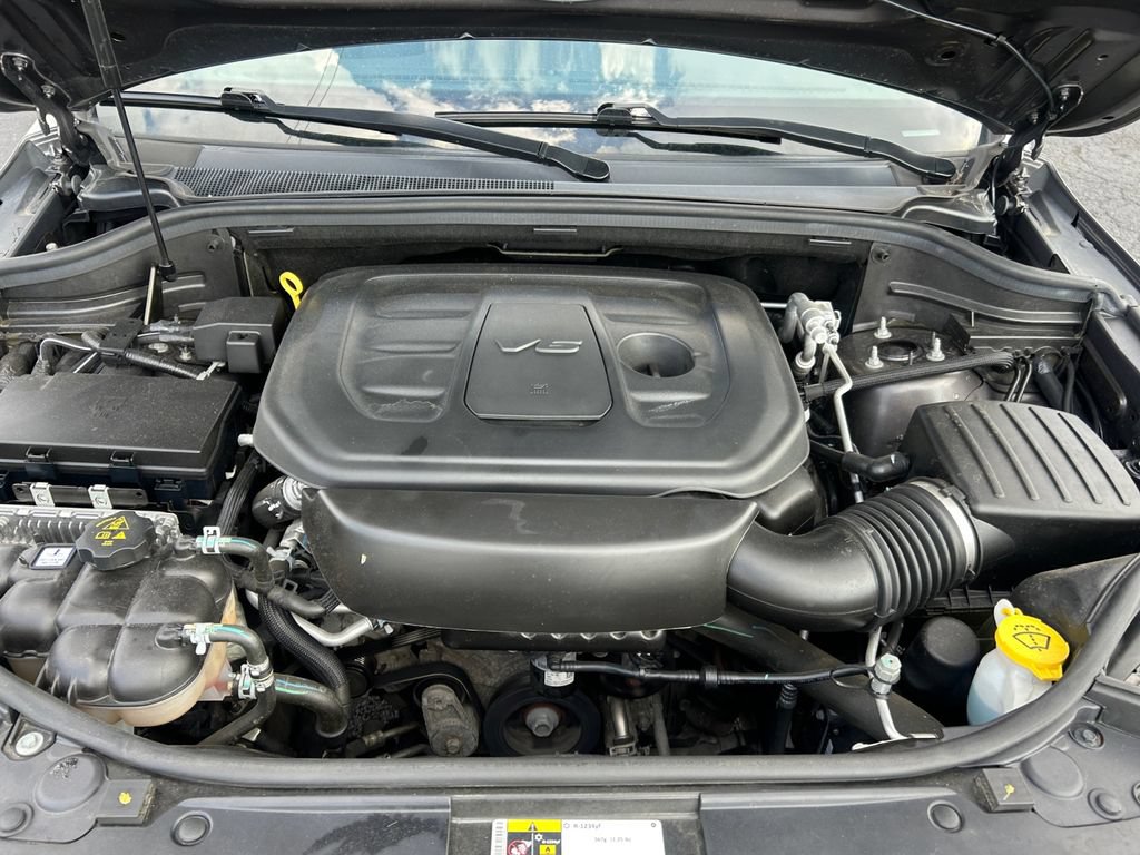 Used 2021 Jeep Grand Cherokee Laredo AWD/4WD image 18