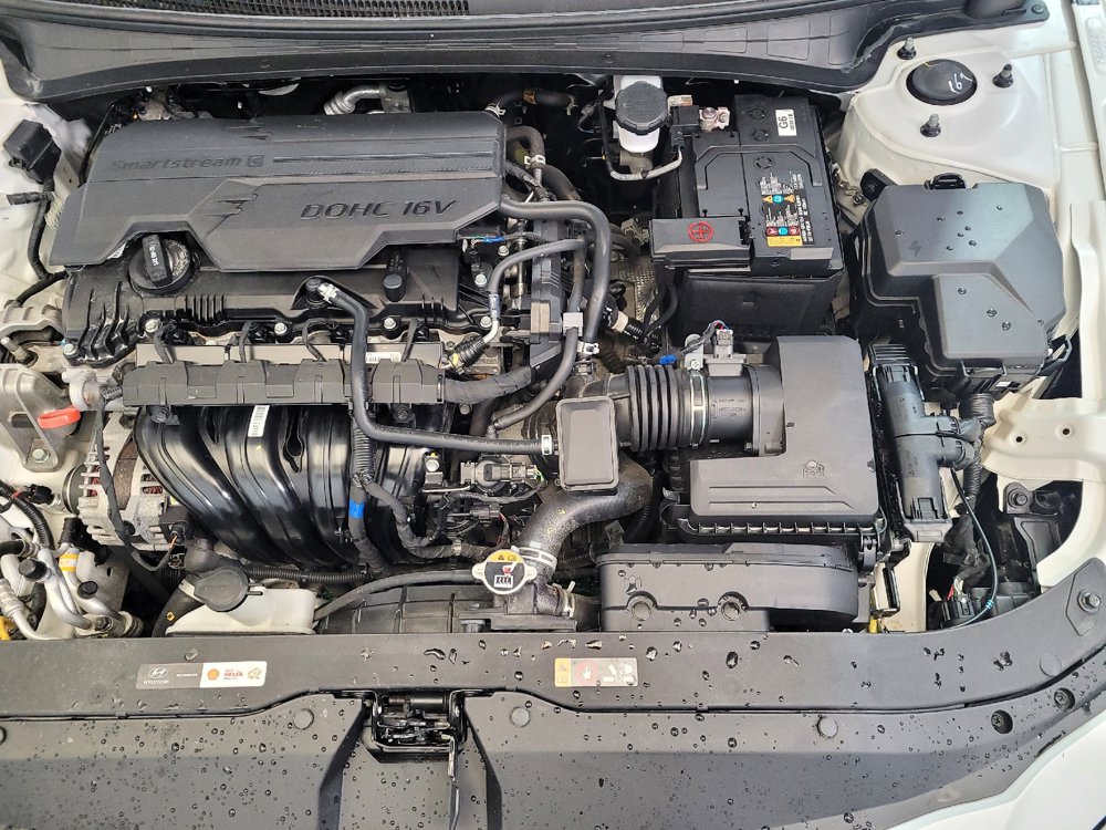Used 2024 Hyundai Elantra SEL FWD image 30