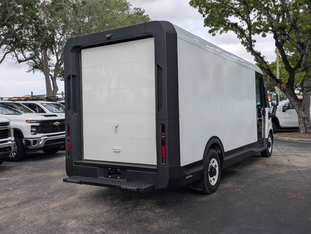 Used 2024 Chevrolet Brightdrop 600 w/ Battery Pack, Max Range AWD/4WD image 2