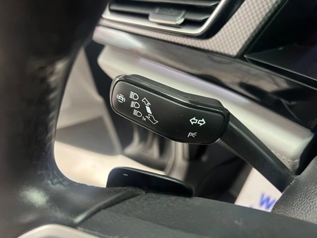 Used 2024 Volkswagen Atlas Peak Edition SE AWD/4WD image 22