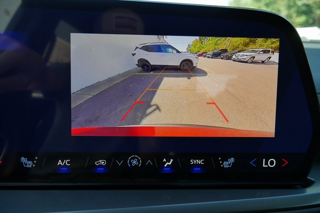 New 2026 Chevrolet Traverse LT w/ LPO, Floor Liner Package image 16