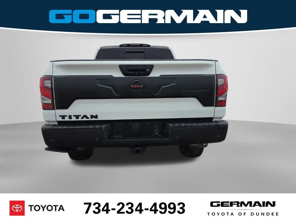 Used 2020 Nissan Titan PRO-4X w/ Pro-4x Convenience Package image 9