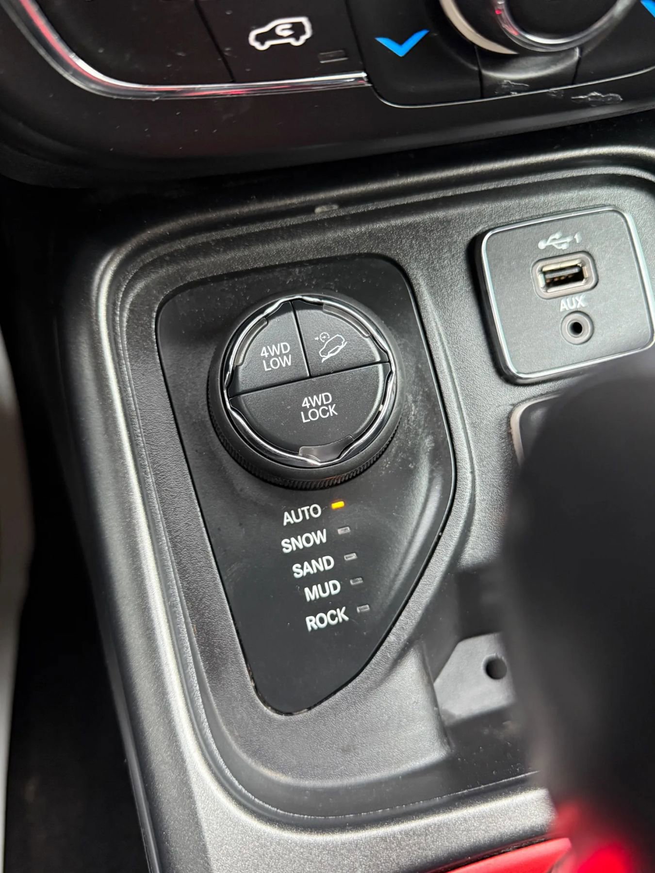 Used 2021 Jeep Compass Trailhawk image 25