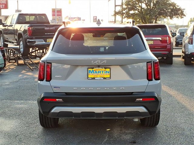 Used 2022 Kia Sorento SX Prestige w/ Rust Color Package image 10