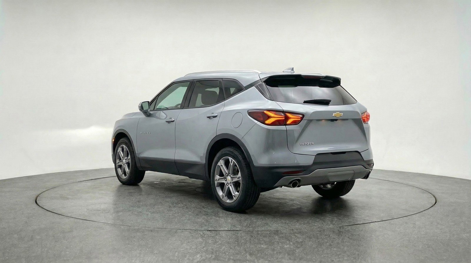 Used 2025 Chevrolet Blazer LT image 6