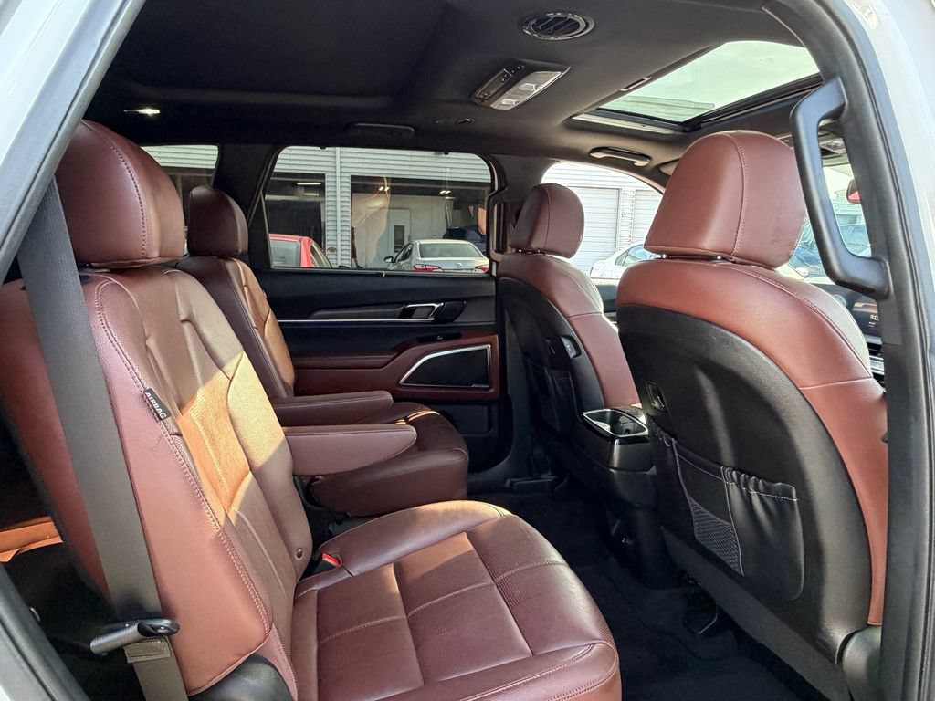 Used 2024 Kia Telluride SX FWD image 16