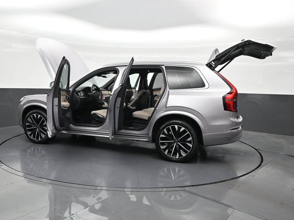 New 2026 Volvo XC90 B6 Plus w/ Protection Package Premier AWD/4WD image 35