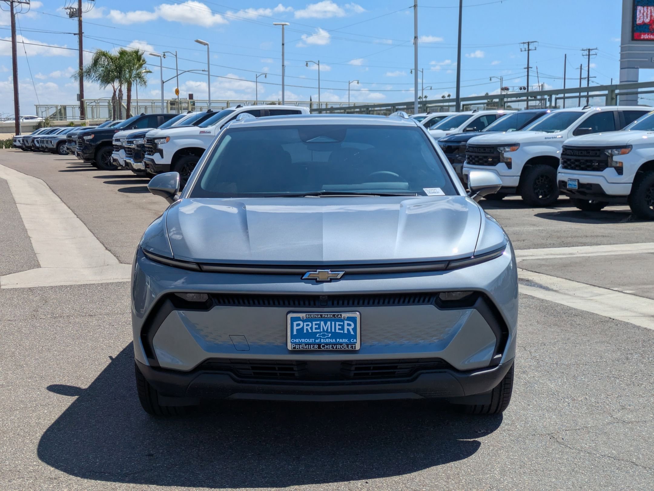 Used 2026 Chevrolet Equinox EV LT image 8