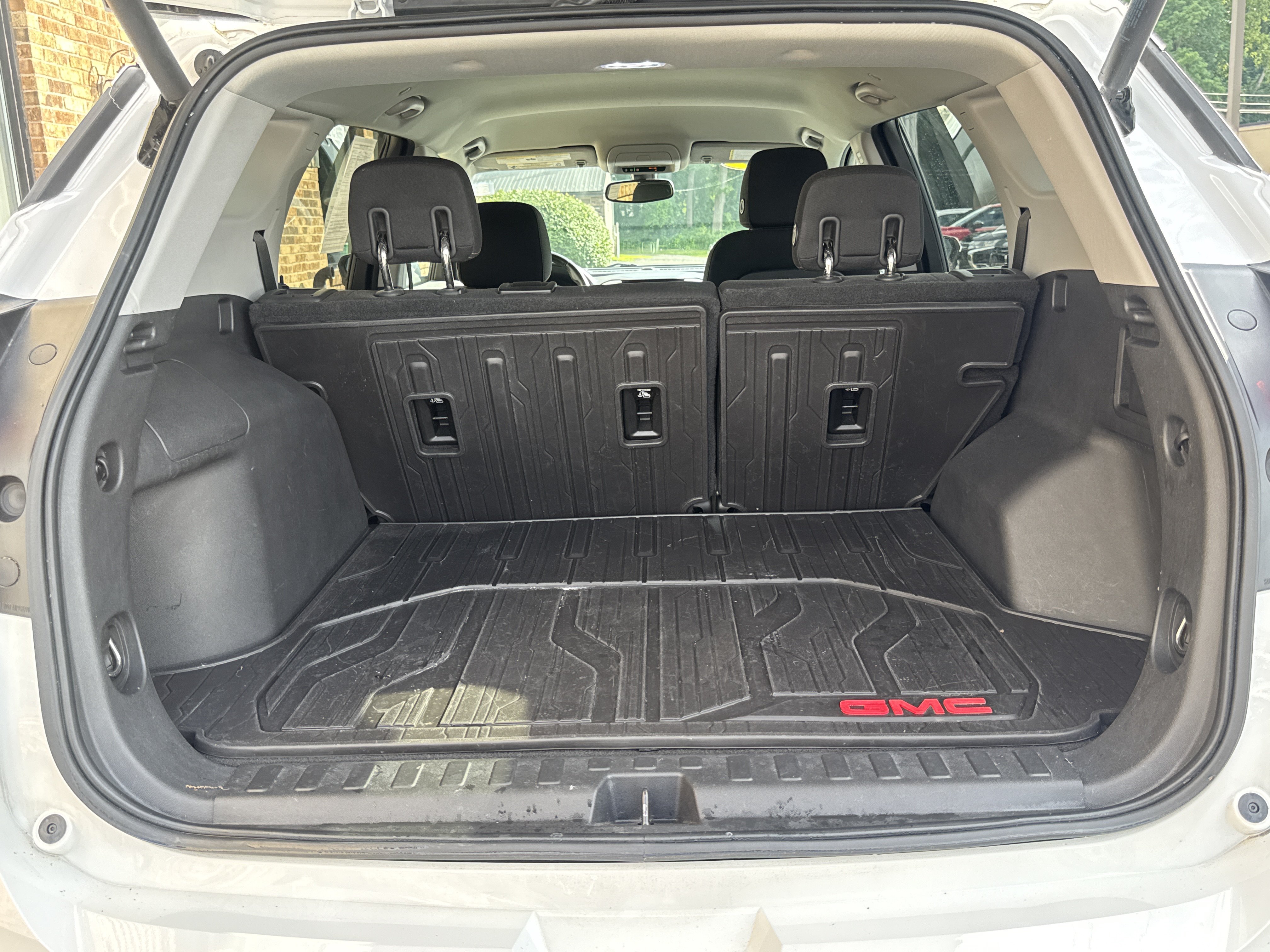 Used 2019 GMC Terrain SLE w/ Driver Convenience Package AWD/4WD image 11