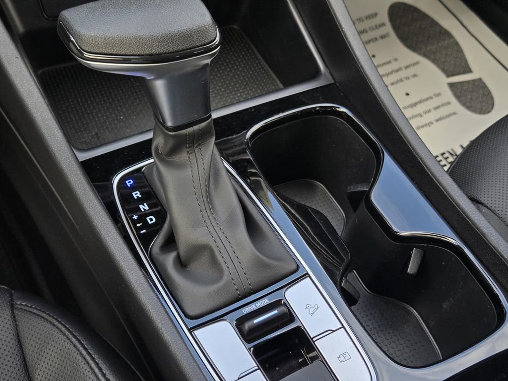 Used 2025 Hyundai Santa Cruz SEL image 12