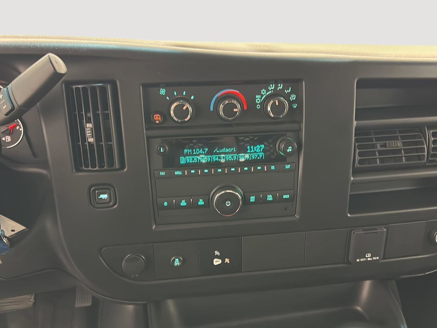 Used 2023 GMC Savana 2500 w/ Driver Convenience Package image 13