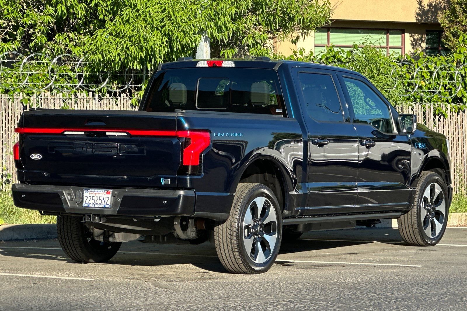 Used 2025 Ford F150 Lightning Platinum image 3