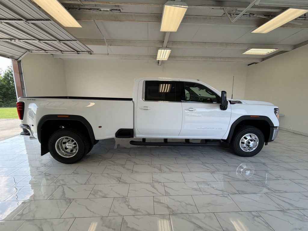 New 2026 GMC Sierra 3500 SLE w/ SLE Value Package AWD/4WD image 9