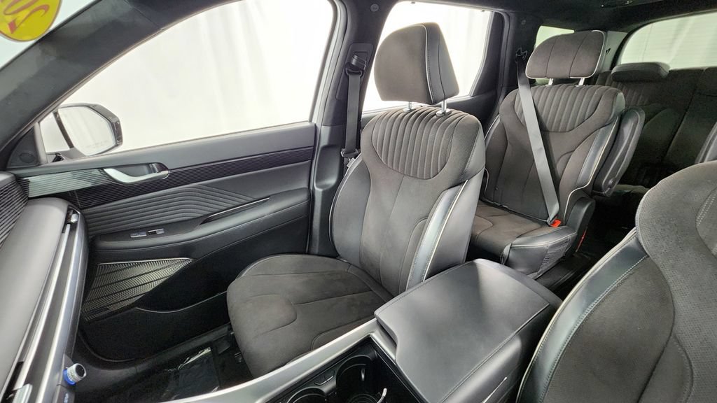 Used 2025 Hyundai Palisade Calligraphy AWD/4WD image 13