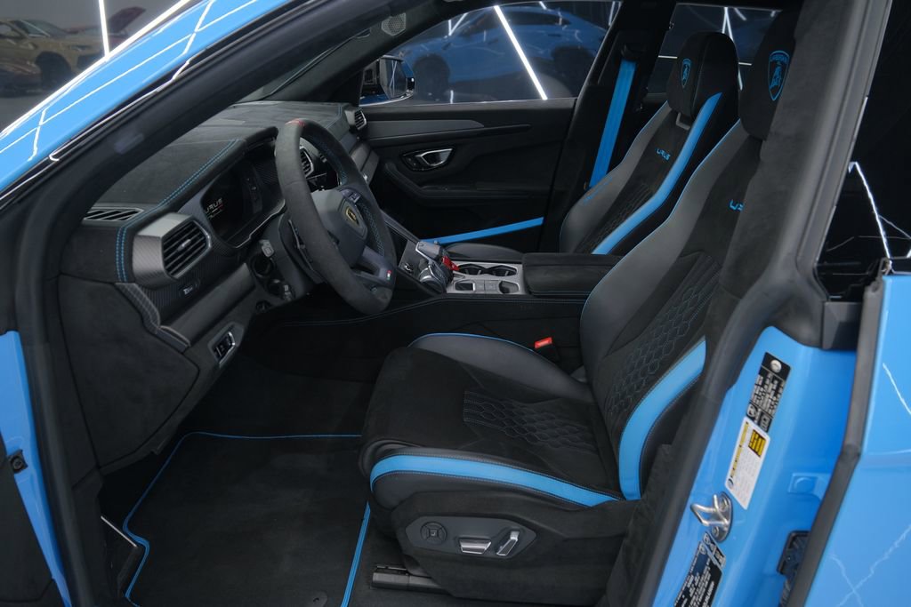 Used 2024 Lamborghini Urus Performante AWD/4WD image 18