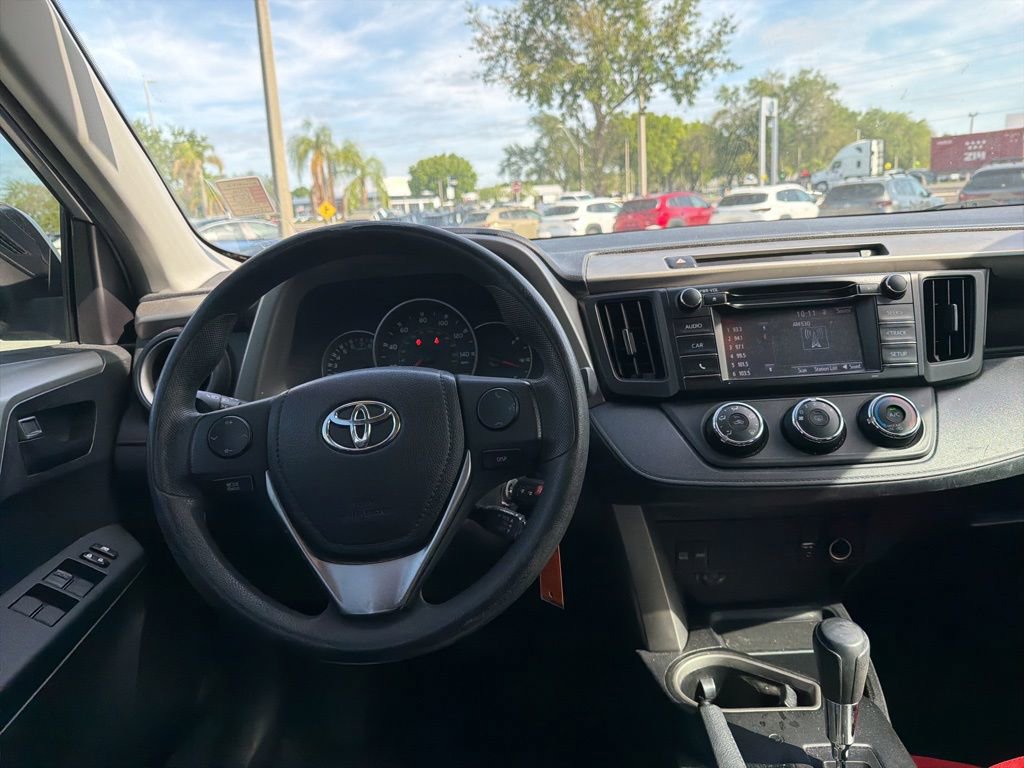 Used 2016 Toyota RAV4 LE AWD/4WD image 12