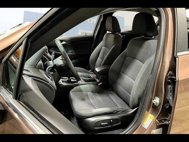 Used 2019 Chevrolet Cruze LT w/ Convenience Package image 19