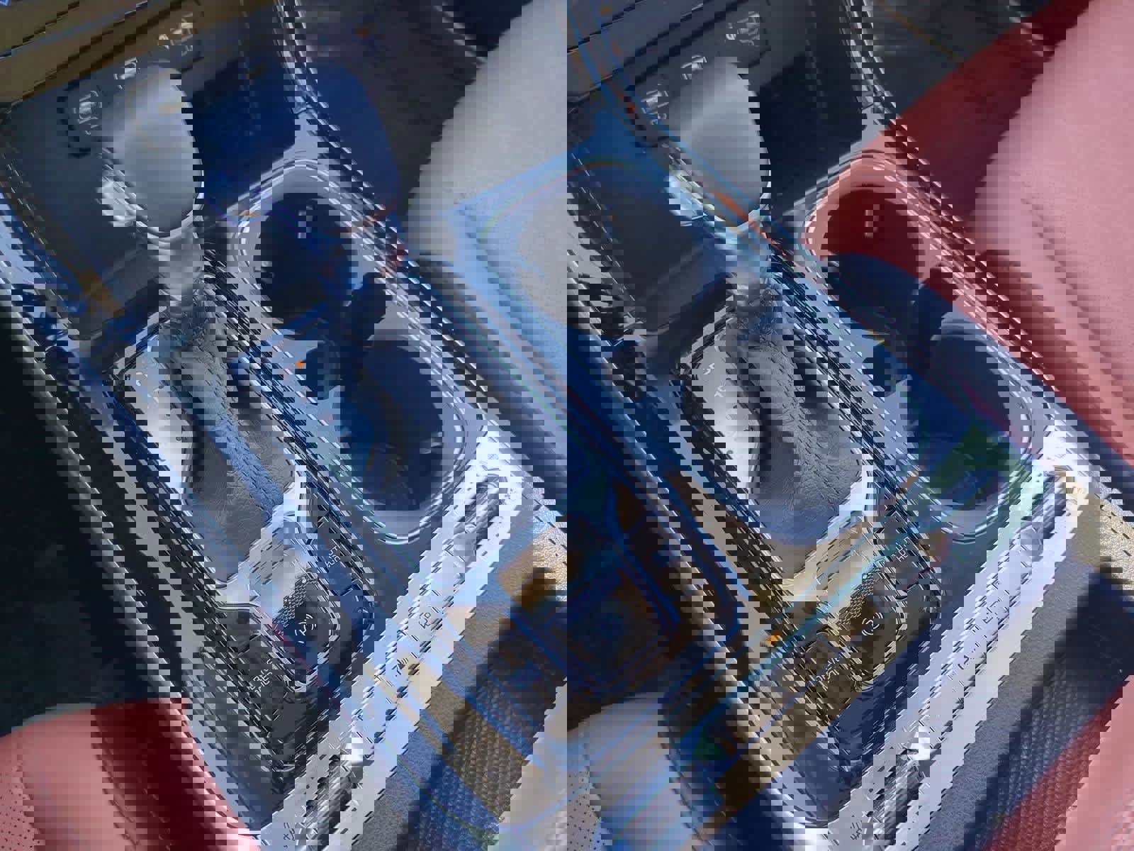 Used 2022 Kia Carnival SX image 30