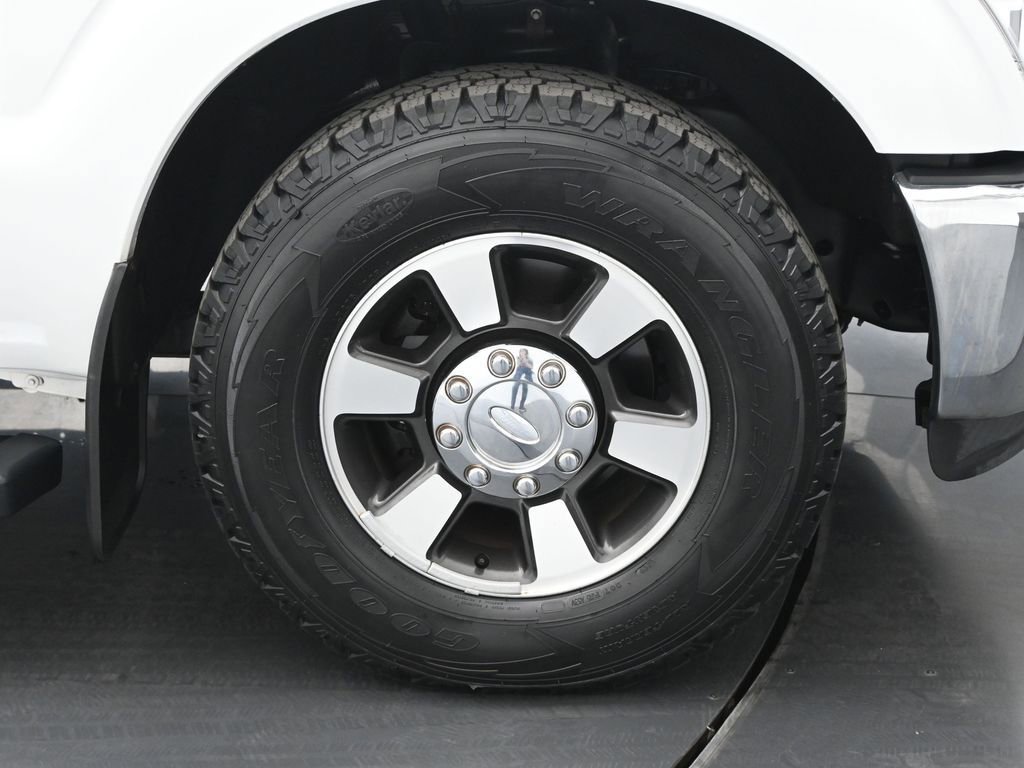 Used 2013 Ford F250 Lariat image 22