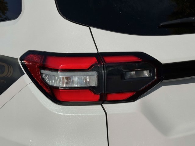 Certified 2024 Honda Pilot Touring image 9