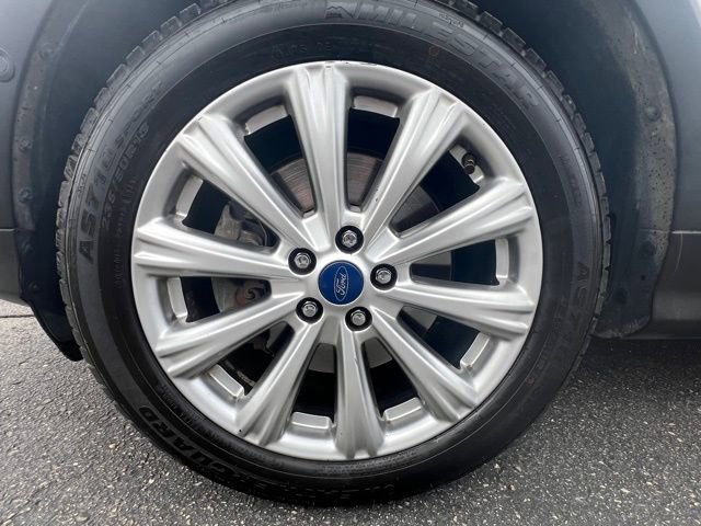 Used 2018 Ford Escape Titanium image 10