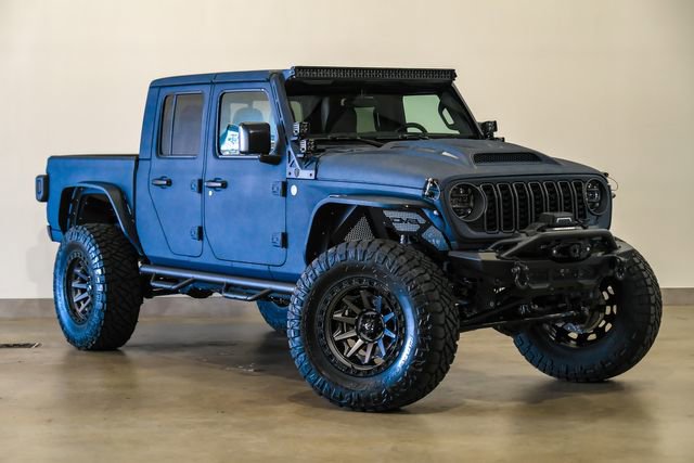 Used 2025 Jeep Gladiator Sport AWD/4WD image 10