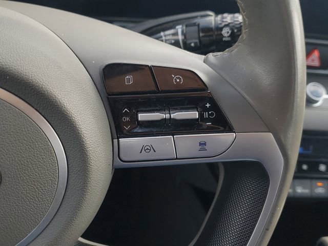 Used 2023 Hyundai Elantra SEL w/ Convenience Package image 21