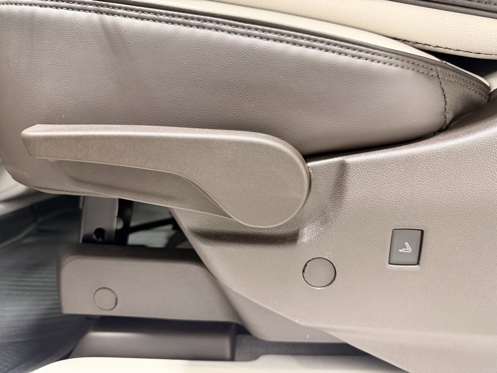 Used 2024 GMC Acadia Denali image 19