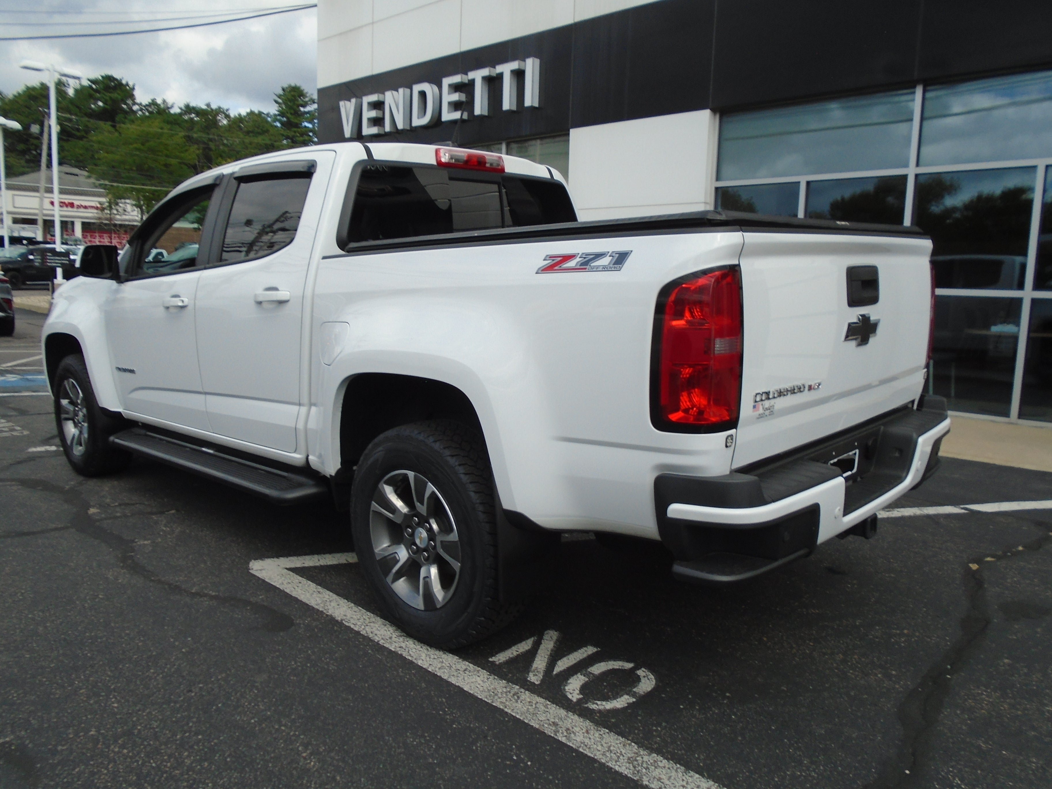 Certified 2019 Chevrolet Colorado Z71 AWD/4WD image 9
