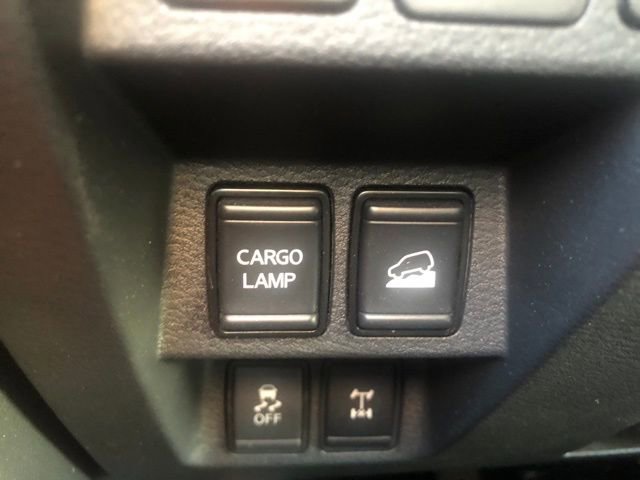 Used 2025 Nissan Frontier PRO-4X w/ Pro Convenience Package image 15