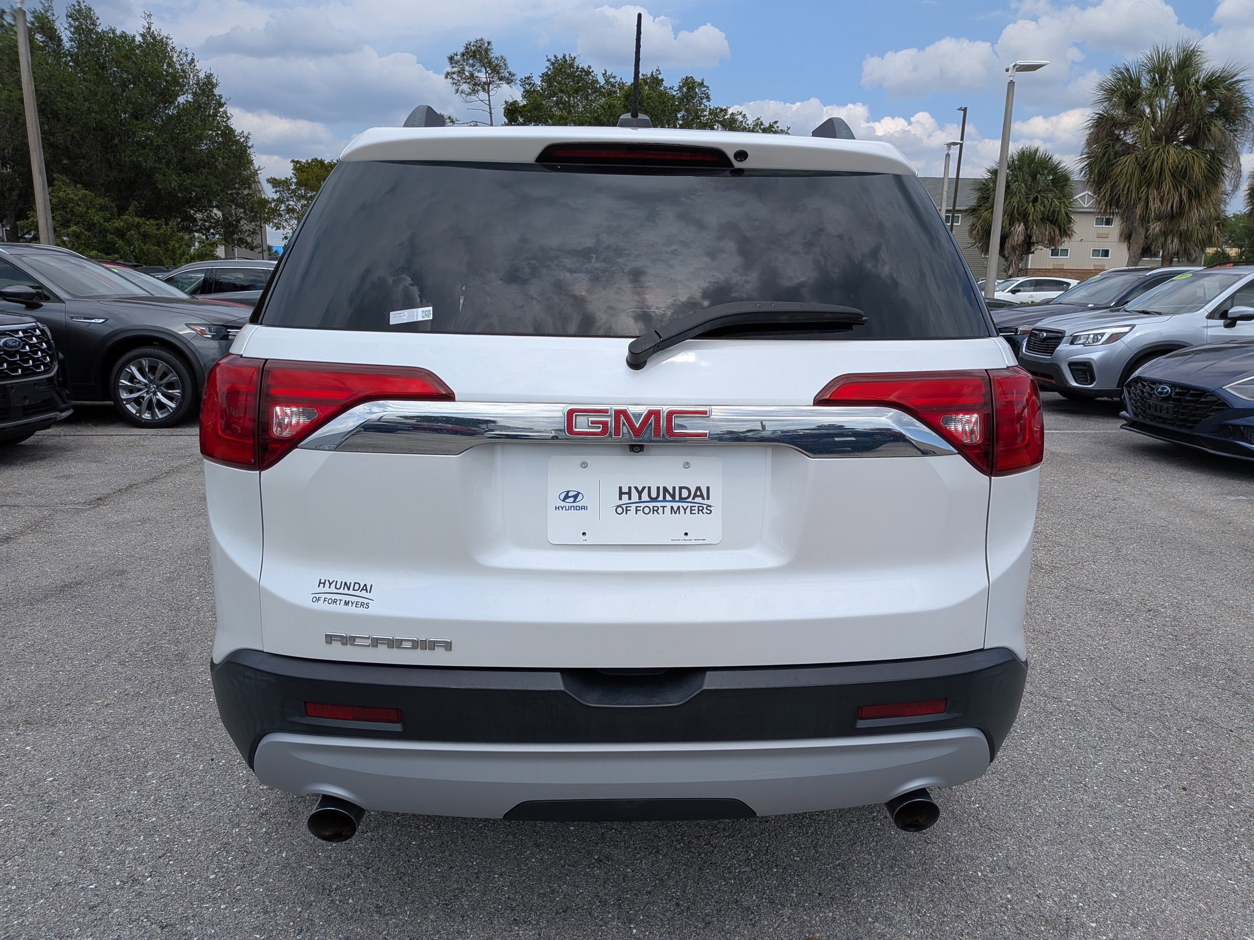 Used 2017 GMC Acadia SLE image 5