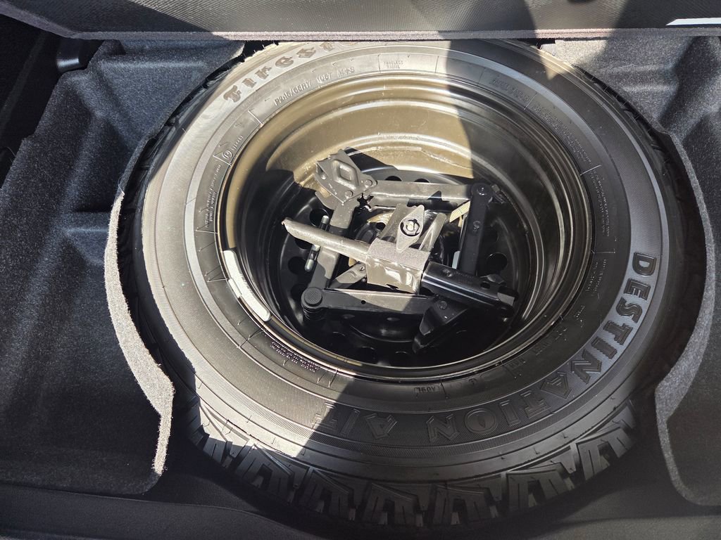 Used 2019 Jeep Cherokee Trailhawk w/ Comfort & Convenience Group image 14