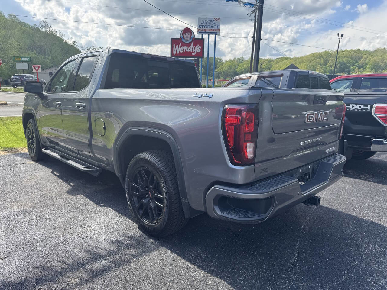 Used 2021 GMC Sierra 1500 Elevation w/ Preferred Package image 7