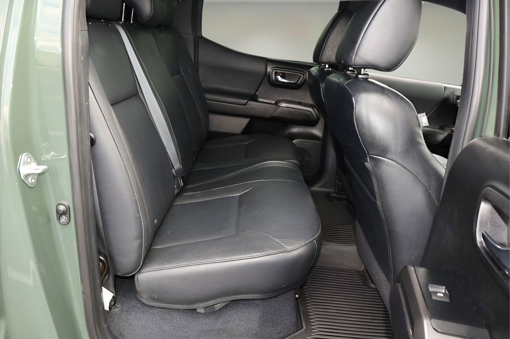 Certified 2021 Toyota Tacoma TRD Off-Road w/ TRD Premium Off Road Package image 16