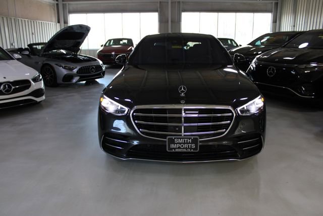 Used 2022 Mercedes-Benz S 500 4MATIC w/ AMG Line Package image 37
