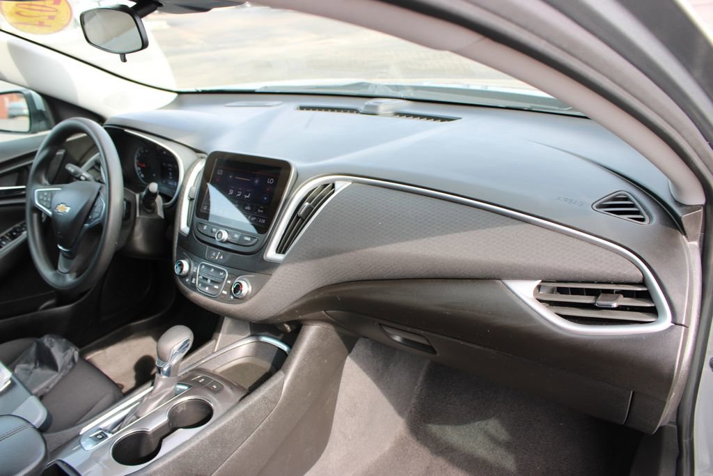Used 2024 Chevrolet Malibu LT image 27