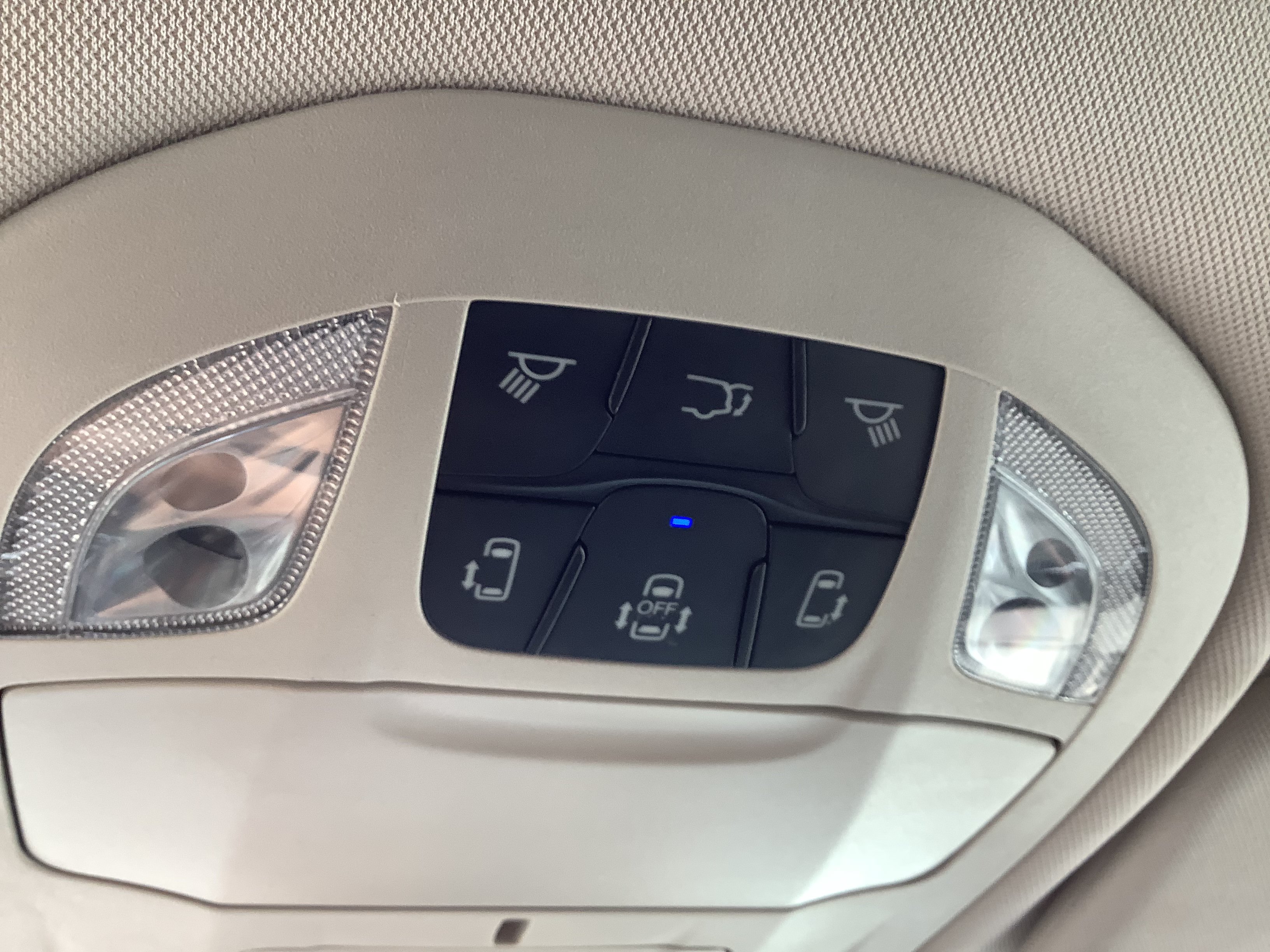 Used 2022 Chrysler Pacifica Touring-L FWD image 18