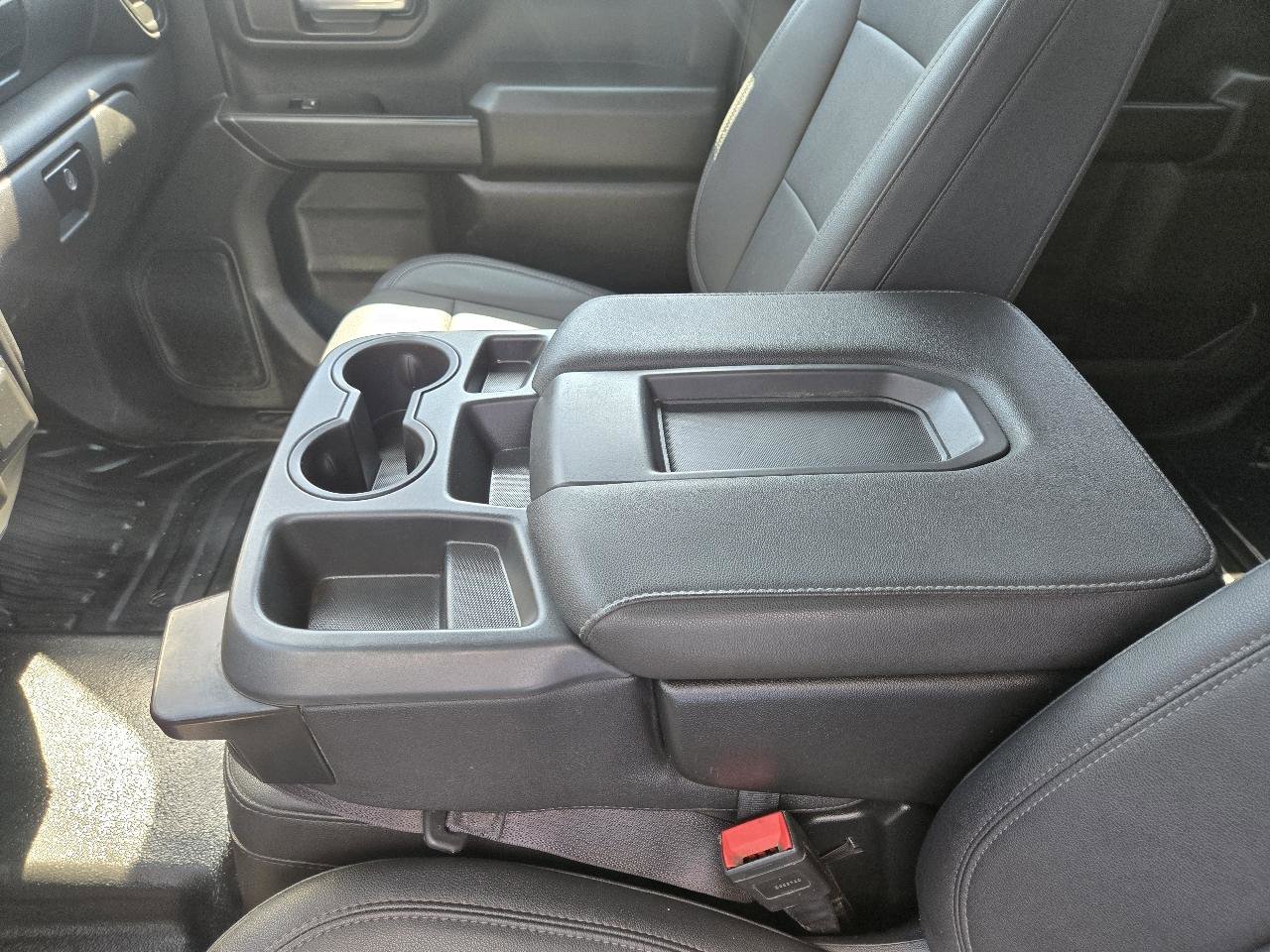 Used 2023 GMC Sierra 3500 Pro w/ Convenience Package image 11