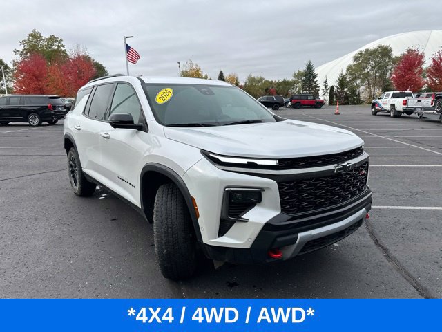 Used 2024 Chevrolet Traverse Z71 w/ Enhanced Driving Package AWD/4WD image 2