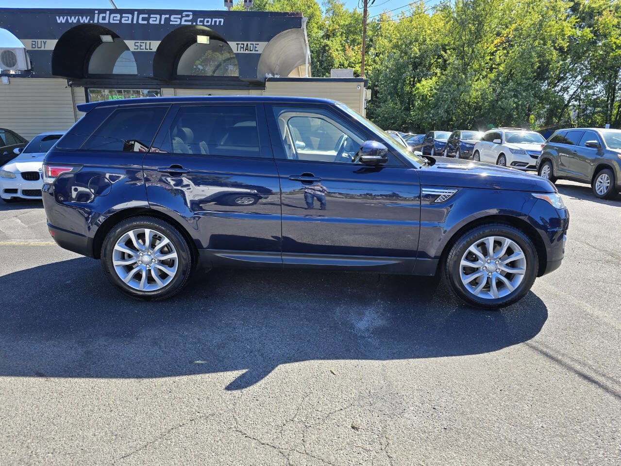 Used 2016 Land Rover Range Rover Sport HSE AWD/4WD image 2