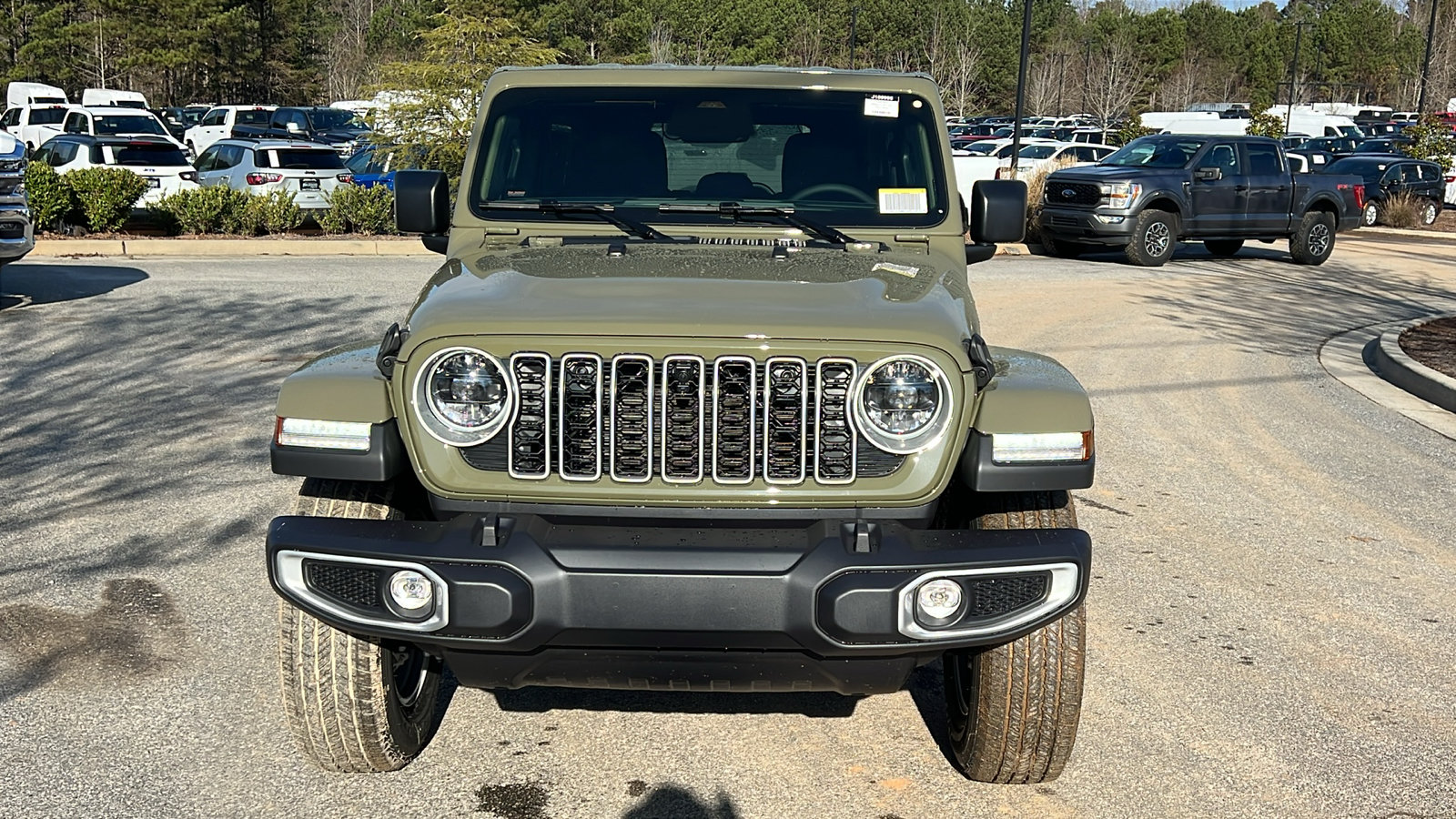 New 2026 Jeep Wrangler Unlimited Sahara AWD/4WD image 3