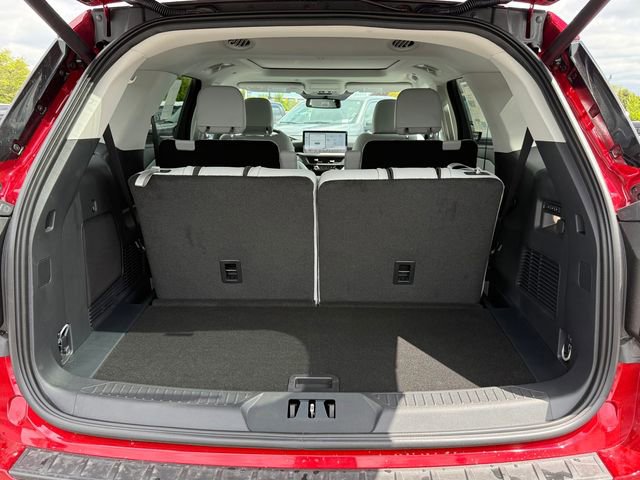 New 2026 Ford Explorer Platinum w/ LUX Leather Package AWD/4WD image 4
