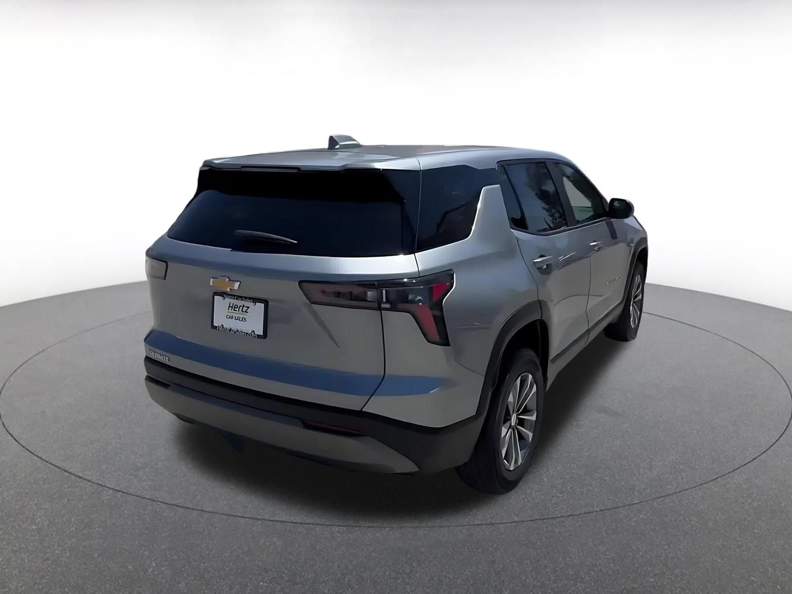 Used 2025 Chevrolet Equinox LT FWD image 14