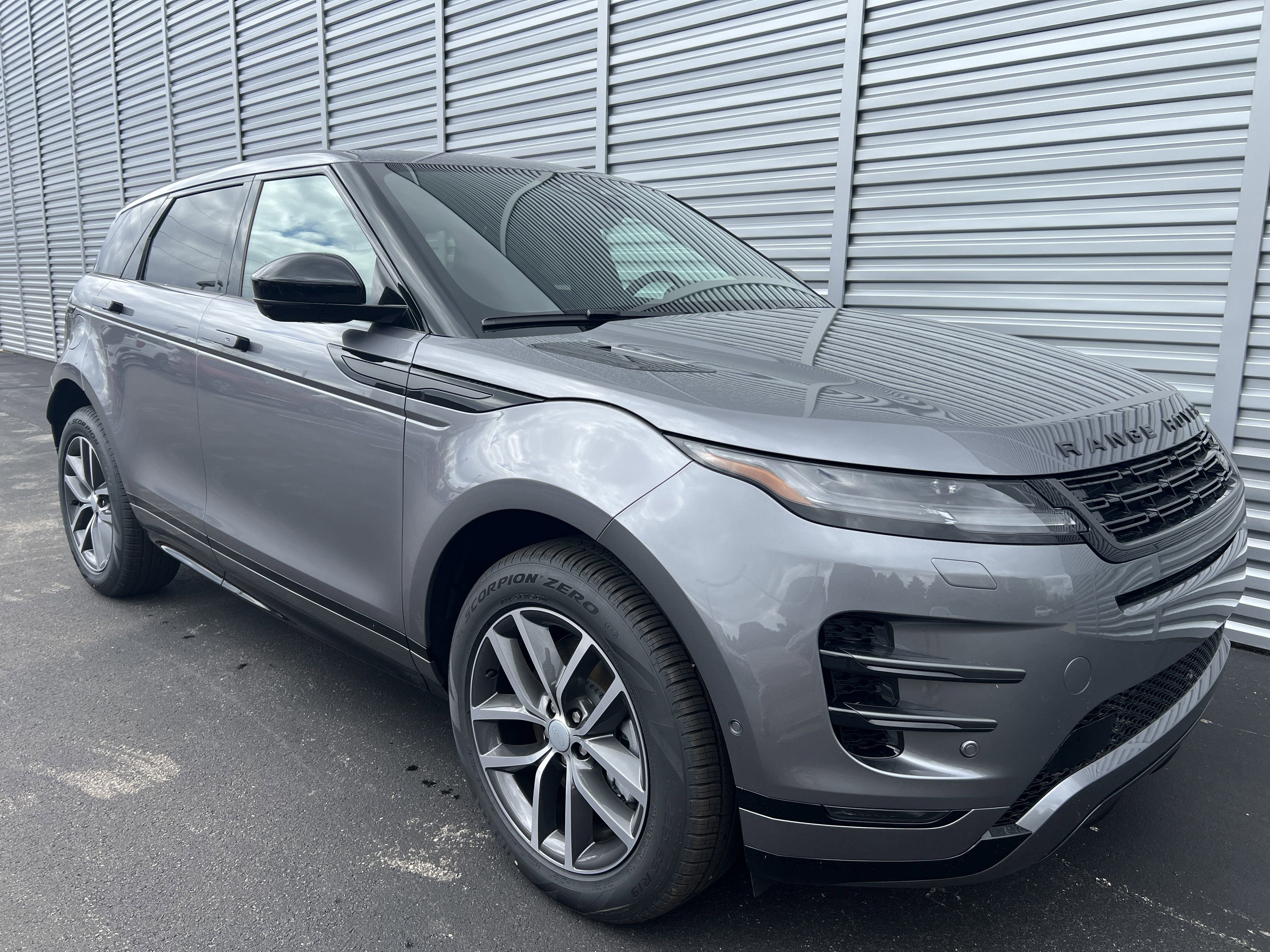 New 2026 Land Rover Range Rover Evoque Dynamic SE image 7